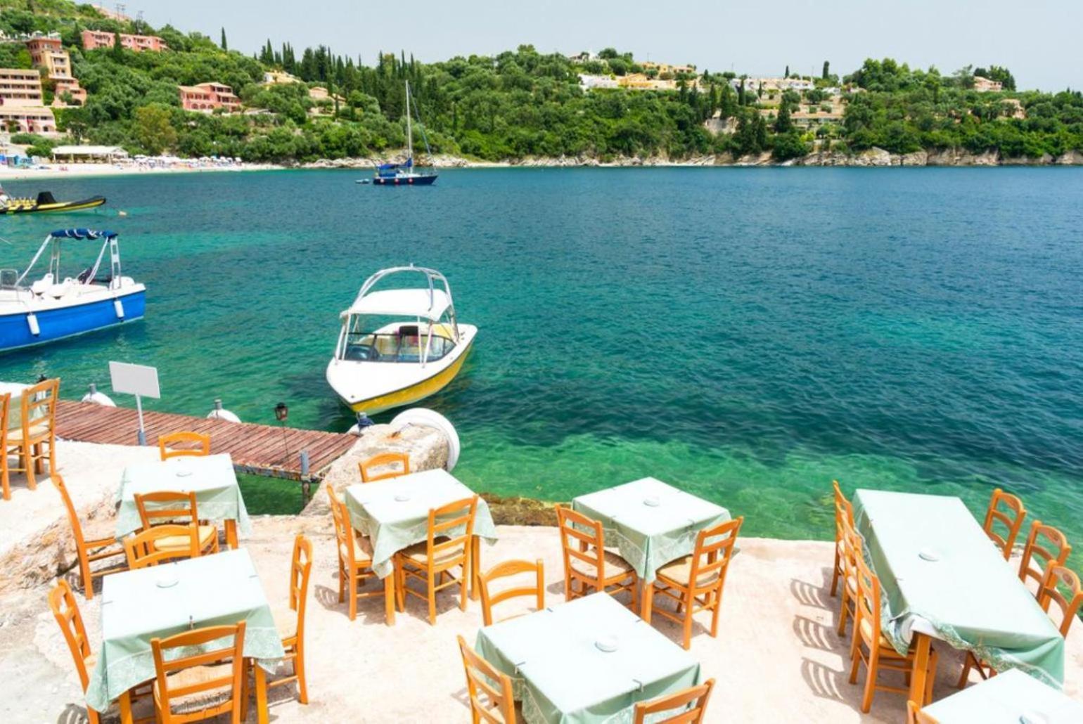 Villa Konstantinos Katávolos Extérieur photo