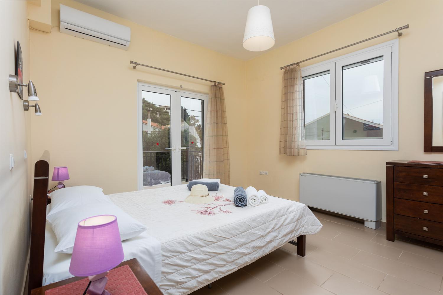 Villa Konstantinos Katávolos Extérieur photo